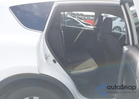 2018 Toyota Rav4 Le z USA, uszkodzony, nr VIN 2T3BFREV7JW747298